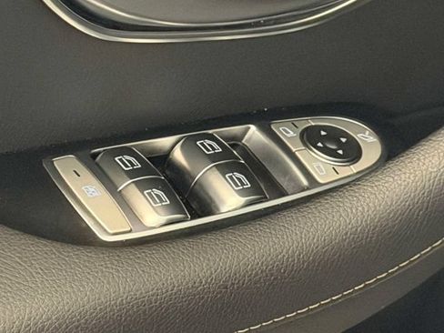 Used 2023 Mercedes-Benz E 350 4MATIC Sedan image 16