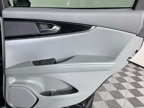 Used 2022 Lincoln Nautilus Reserve image 28