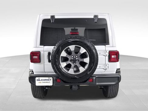 Used 2022 Jeep Wrangler Unlimited Sahara w/ LED Lighting Group AWD/4WD image 6