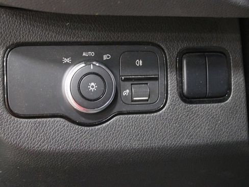 Used 2019 Mercedes-Benz Sprinter 170 Cargo image 14