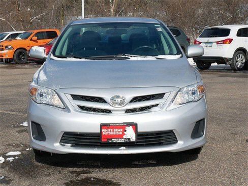 Used 2011 Toyota Corolla LE image 2
