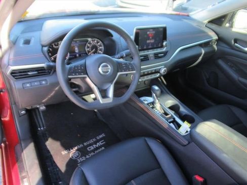 Used 2022 Nissan Altima 2.5 SR image 15