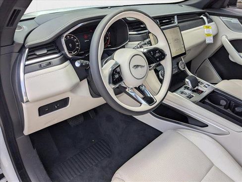 New 2026 Jaguar F-PACE R-Dynamic S image 3