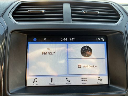 Used 2018 Ford Explorer XLT w/ Equipment Group 201A AWD/4WD image 29