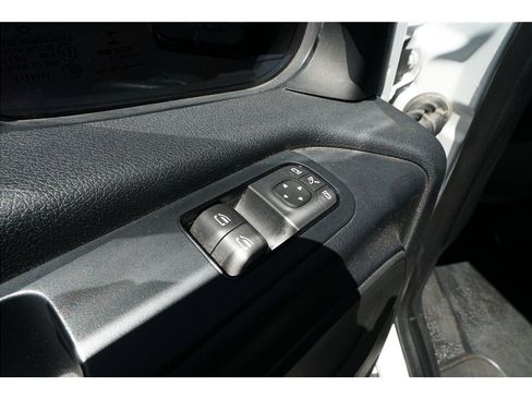 Used 2021 Mercedes-Benz Sprinter 2500 image 18