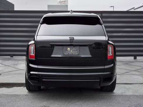 Used 2019 Rolls-Royce Cullinan AWD/4WD image 16