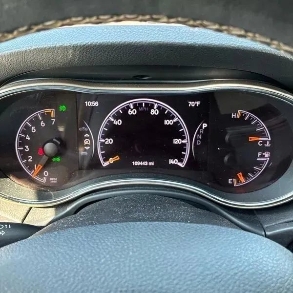 Used 2016 Jeep Grand Cherokee Limited AWD/4WD image 31