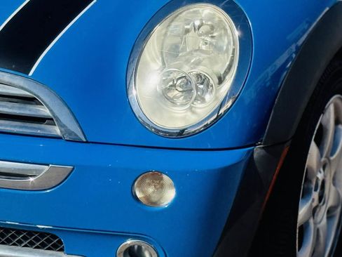 Used 2007 MINI Cooper Convertible image 12