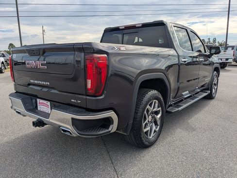Used 2023 GMC Sierra 1500 SLT w/ SLT Premium Package image 4