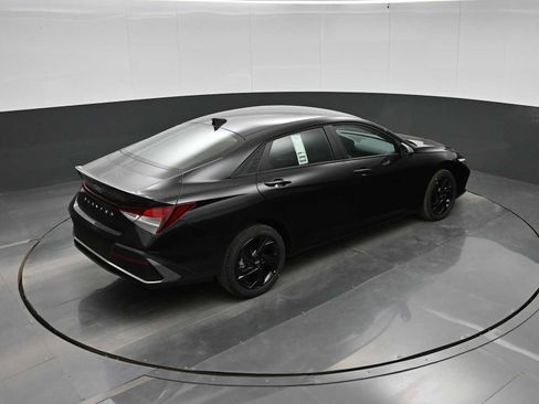New 2026 Hyundai Elantra Sport FWD image 28