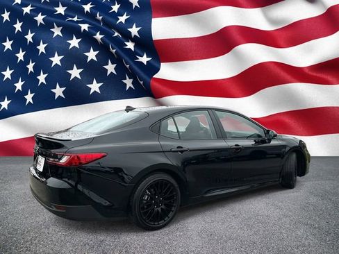 Used 2026 Toyota Camry LE w/ Convenience Package image 8