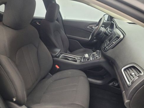 Used 2015 Chrysler 200 Limited w/ Convenience Group image 21