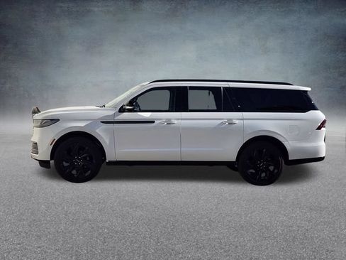 New 2027 Lincoln Navigator L Reserve w/ Jet Appearance Package AWD/4WD image 4