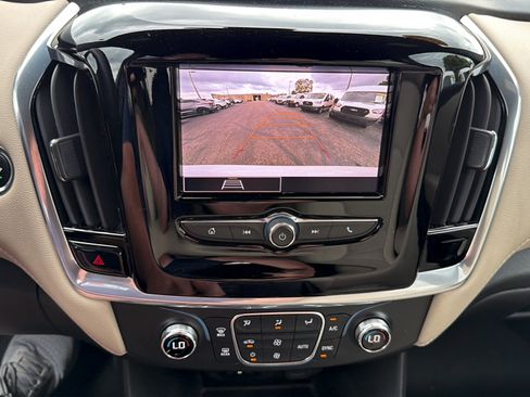 Used 2022 Chevrolet Traverse LS AWD/4WD image 22