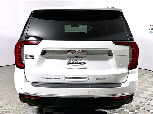 Used 2021 GMC Yukon SLT w/ SLT Premium Package image 4