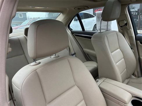 Used 2014 Mercedes-Benz C 300 4MATIC Sedan image 32