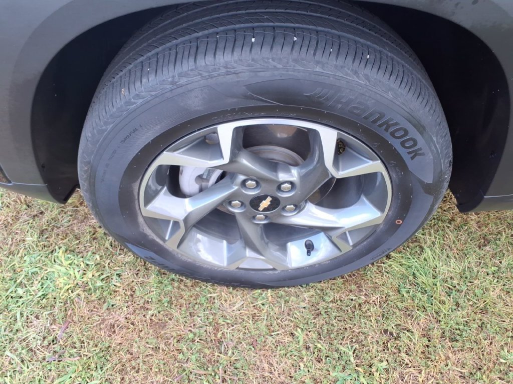 Used 2024 Chevrolet Trax LT FWD image 5
