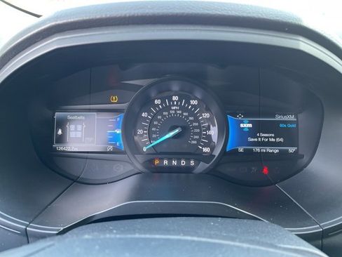 Used 2022 Ford Edge Titanium image 34