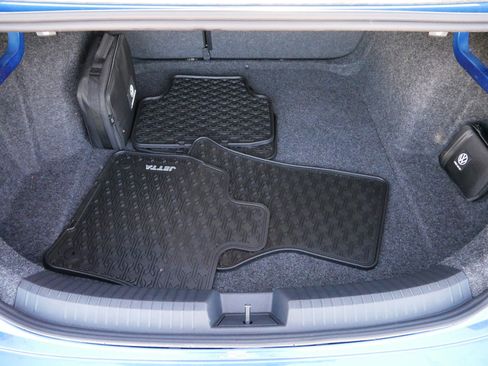 Certified 2024 Volkswagen Jetta Sport image 18