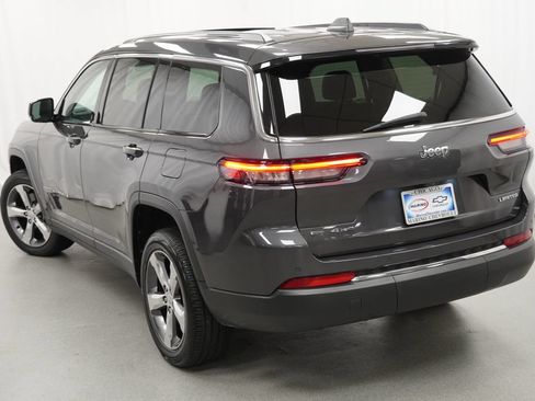 Used 2022 Jeep Grand Cherokee L Limited AWD/4WD image 41