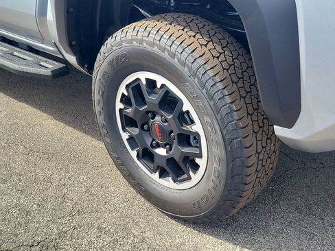 New 2025 Toyota Tacoma TRD Off-Road w/ TRD Off Road Premium Package image 5