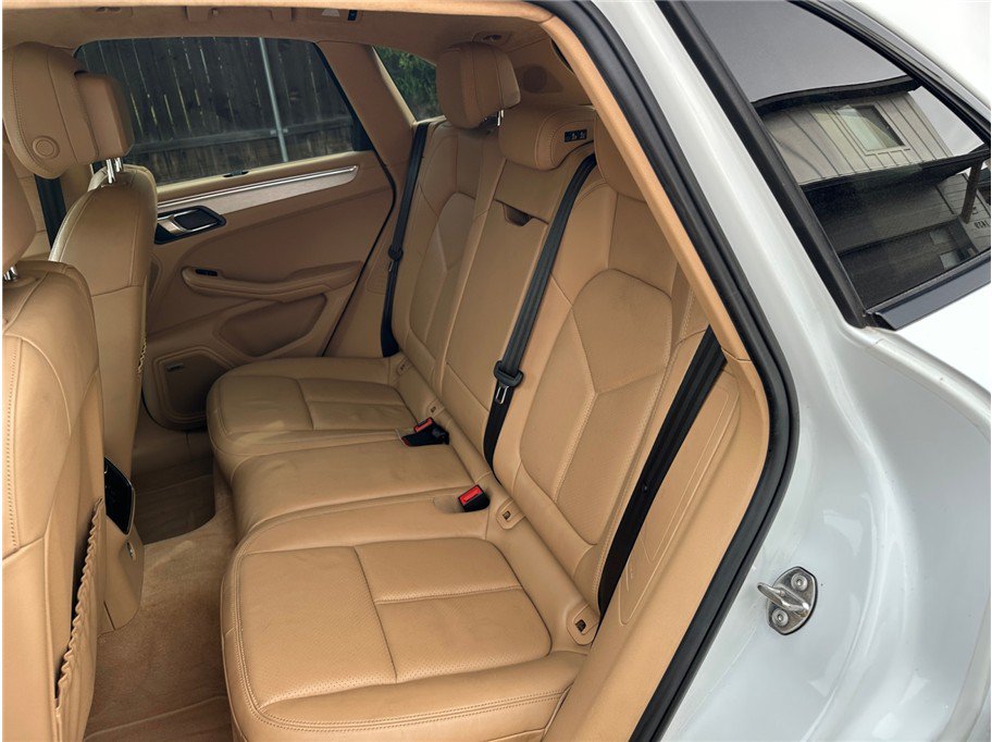 Used 2015 Porsche Macan Turbo AWD/4WD image 42