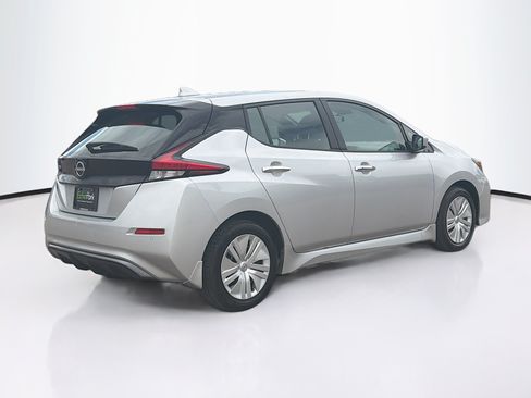 Used 2024 Nissan Leaf S FWD image 9