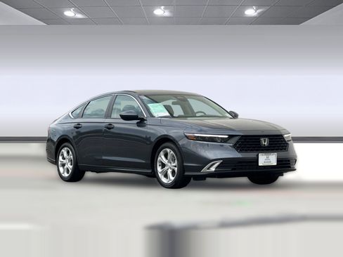 Certified 2024 Honda Accord LX image 7