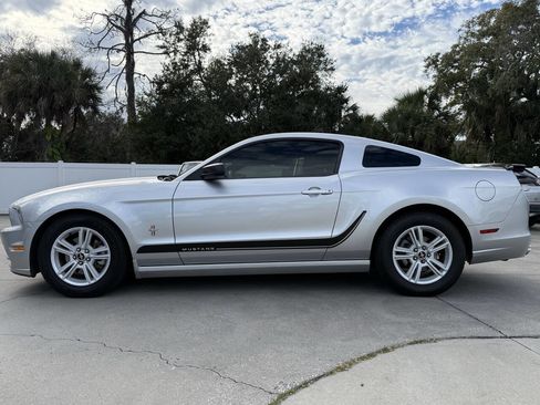 Used 2014 Ford Mustang Coupe image 5