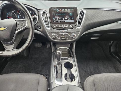 Used 2018 Chevrolet Malibu LT FWD image 14