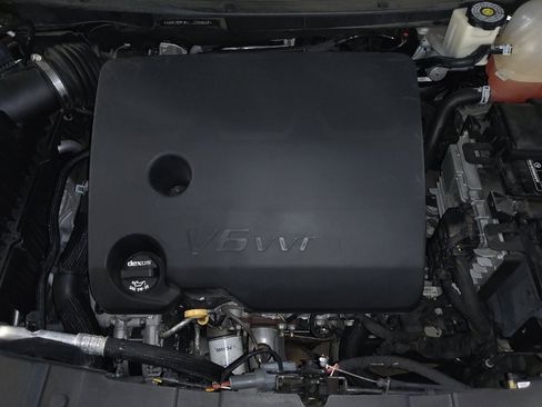 Used 2020 Buick Enclave Essence w/ Sport Touring Edition FWD image 30