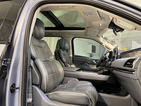 Used 2020 Lincoln Navigator Black Label AWD/4WD image 21