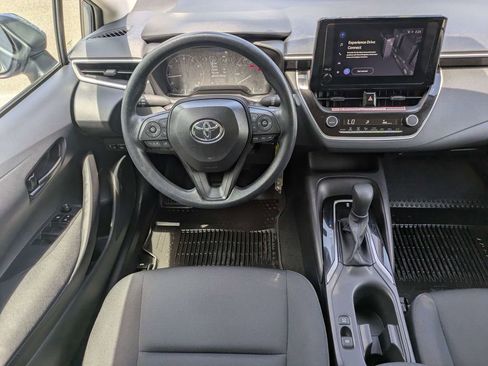 Used 2025 Toyota Corolla LE FWD image 15