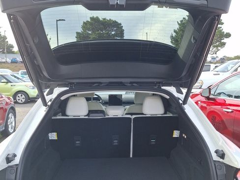 Used 2025 Ford Mustang Mach-E Premium image 6