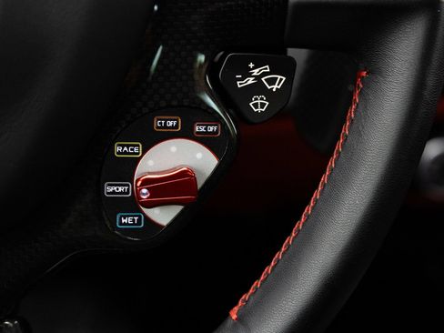 Used 2019 Ferrari 488 GTB RWD image 34