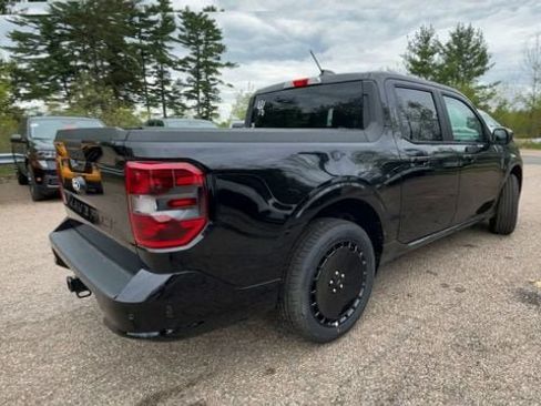 New 2026 Ford Maverick Lobo AWD/4WD image 9