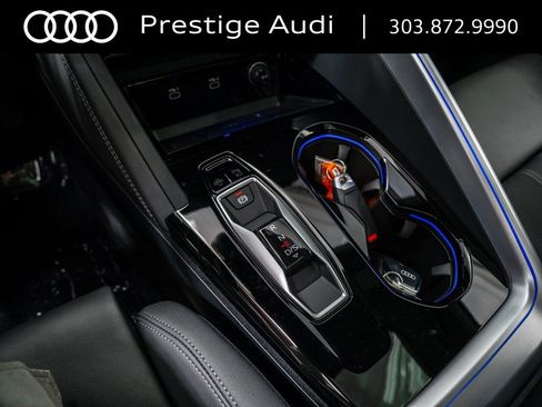 New 2025 Audi Q5 Prestige image 18