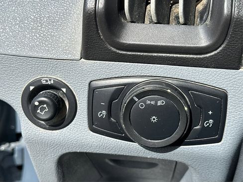 Used 2019 Ford Transit 250 148 High Roof Extended image 19