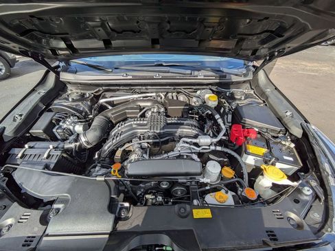 Used 2024 Subaru Crosstrek 2.0i Premium image 32