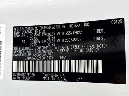 Certified 2026 Lexus TX 500h AWD w/ Technology Package image 21