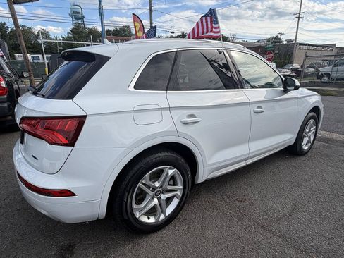 Used 2019 Audi Q5 2.0T Premium w/ Convenience Package AWD/4WD image 10