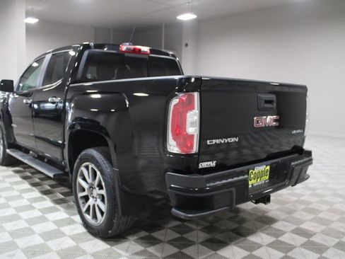 Used 2019 GMC Canyon Denali image 9