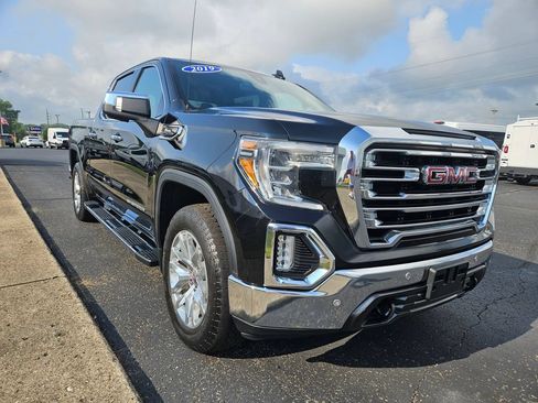 Used 2019 GMC Sierra 1500 SLT w/ SLT Premium Plus Package AWD/4WD image 4
