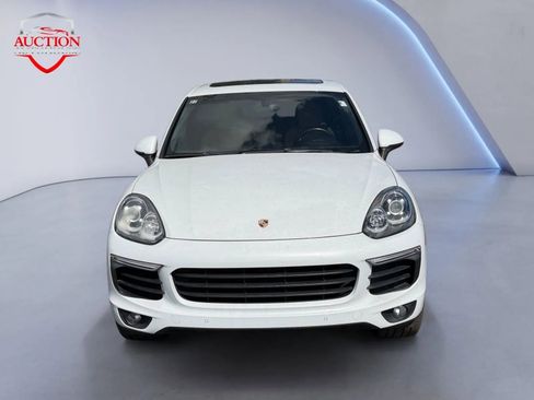 Used 2016 Porsche Cayenne S w/ Premium Package image 8