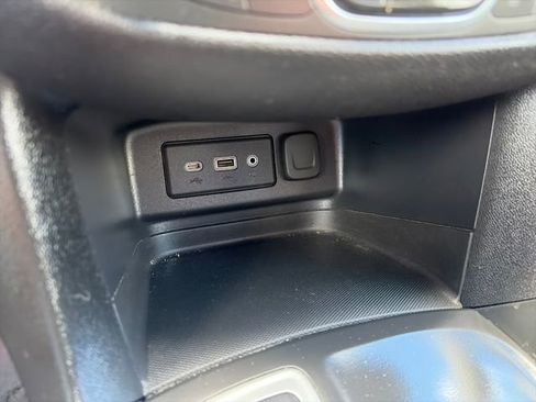 Used 2019 Chevrolet Equinox LT AWD/4WD image 22