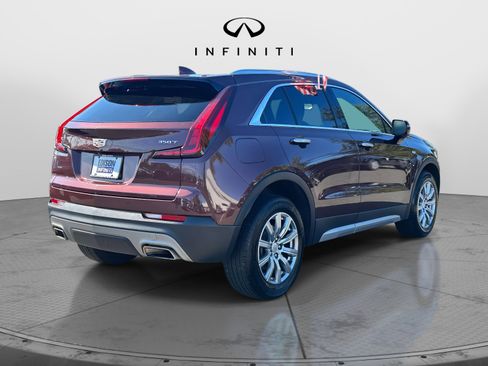 Used 2023 Cadillac XT4 Premium Luxury image 4