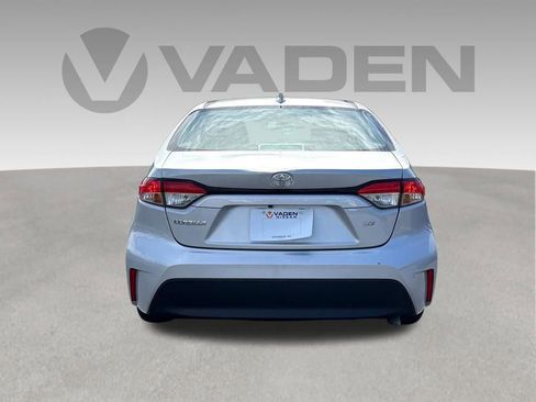 Used 2024 Toyota Corolla LE FWD image 21