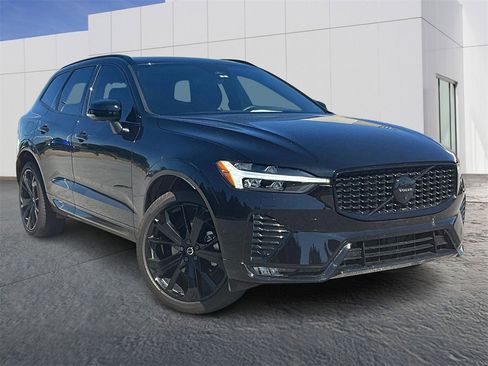 Used 2025 Volvo XC60 B5 Ultra w/ Protection Package Premier image 9