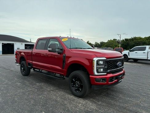 Used 2024 Ford F250 XLT w/ XLT Premium Package AWD/4WD image 8
