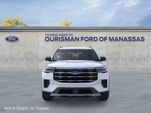 New 2026 Ford Explorer Active RWD image 2